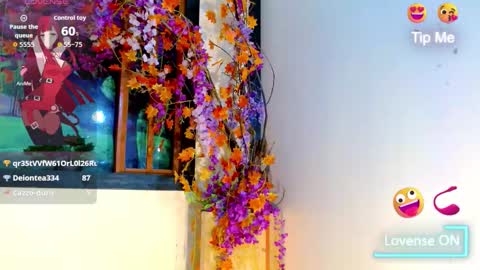 Snapshot of lara_brunette chatting on November 15, 7:21 pm Lara Brunette online show from November 15, 7:21 pm