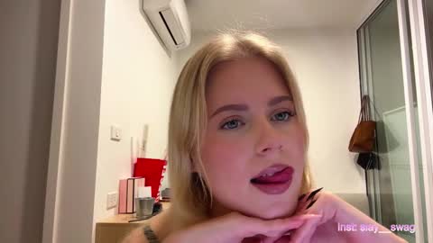 Stella online show from February 10, 10:19 am