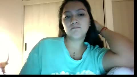Snapshot of larajean2196 chatting on July 28, 2:51 am LaraJean online show from July 28, 2:51 am