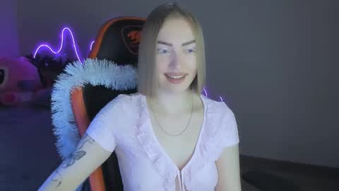 LaraKrein lk online show from December 15, 4:00 pm