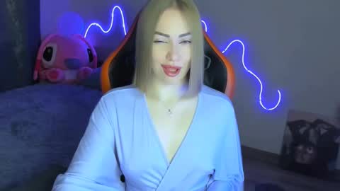 LaraKrein lk online show from February 8, 12:52 pm