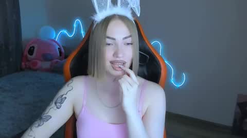 LaraKrein lk online show from March 9, 1:48 pm