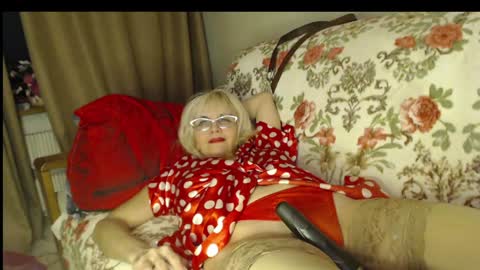 Snapshot of laralhotr chatting on January 3, 9:15 pm laralhotr online show from January 3, 9:15 pm