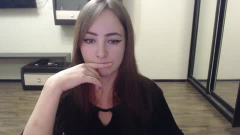 Snapshot of laralianna chatting on December 8, 2:52 pm Laralianna online show from December 8, 2:52 pm