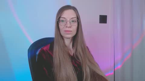 larawintersxxx online show from December 13, 8:36 pm