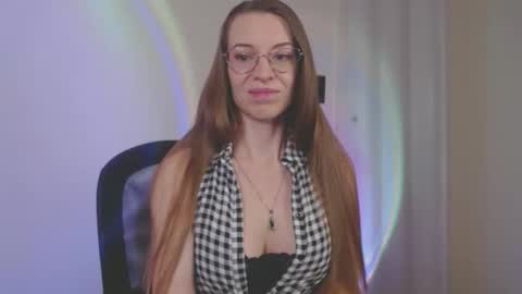 larawintersxxx online show from April 3, 7:45 pm