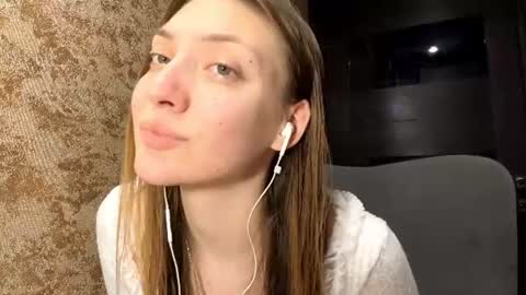 Snapshot of lareebuggie chatting on June 28, 5:41 pm Eva online show from June 28, 5:41 pm
