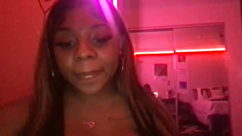 lareina1800 online show from December 14, 9:07 am