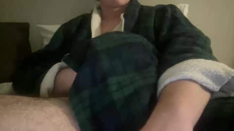 HUNG YUNG STR8 online show from February 18, 10:06 pm