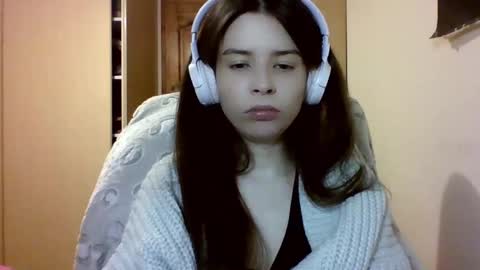 Snapshot of laricenature chatting on February 8, 10:19 pm Larice online show from February 8, 10:19 pm