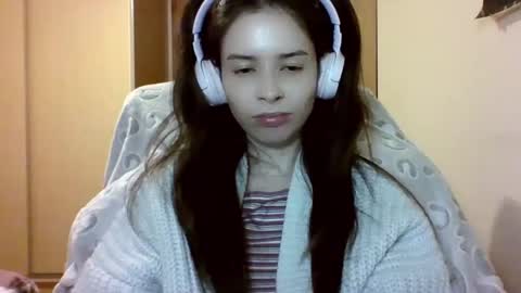 Snapshot of laricenature chatting on February 17, 10:58 pm Larice online show from February 17, 10:58 pm