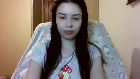 Snapshot of laricenature chatting on February 23, 7:07 pm Larice online show from February 23, 7:07 pm