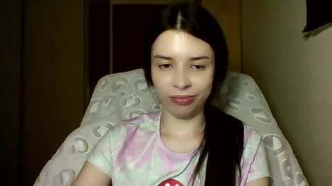 Snapshot of laricenature chatting on February 24, 10:47 pm Larice online show from February 24, 10:47 pm