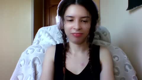 Snapshot of laricenature chatting on February 25, 2:11 pm Larice online show from February 25, 2:11 pm