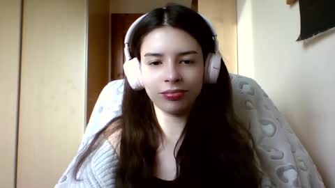 Snapshot of laricenature chatting on February 27, 7:34 am Larice online show from February 27, 7:34 am
