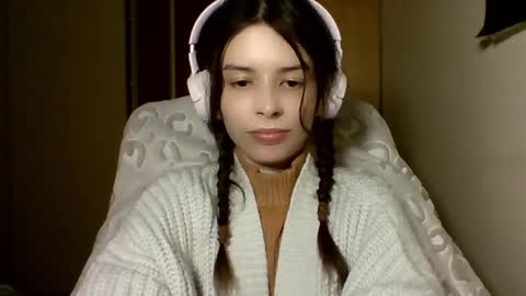 Snapshot of laricenature chatting on March 3, 7:06 pm Larice online show from March 3, 7:06 pm