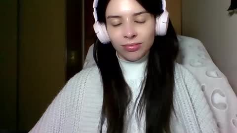 Snapshot of laricenature chatting on March 4, 11:00 pm Larice online show from March 4, 11:00 pm