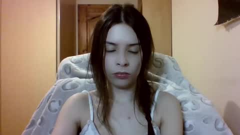 Snapshot of laricenature chatting on March 7, 8:11 pm Larice online show from March 7, 8:11 pm