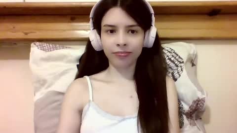 Snapshot of laricenature chatting on March 9, 7:05 pm Larice online show from March 9, 7:05 pm