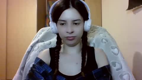 Snapshot of laricenature chatting on March 12, 7:28 pm Larice online show from March 12, 7:28 pm