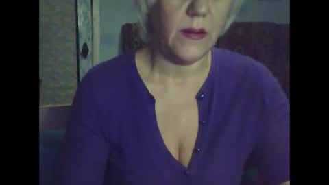 larisaq4ugo24 online show from January 4, 5:58 pm