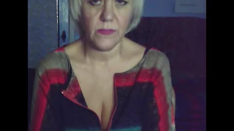 larisaq4ugo24 online show from January 15, 11:43 am