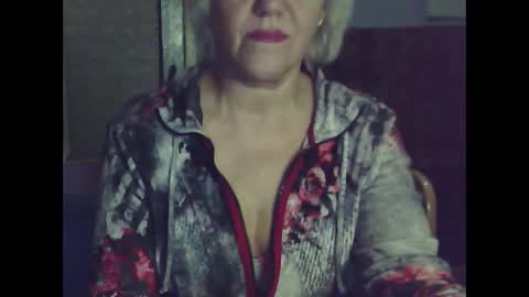 larisaq4ugo24 online show from March 5, 5:18 pm