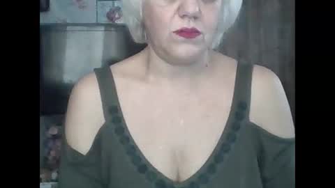 Snapshot of larisaq4ugo24 chatting on October 23, 5:51 am larisaq4ugo24 online show from October 23, 5:51 am