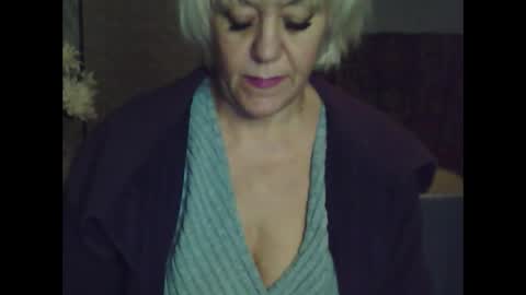 Snapshot of larisaq4ugo24 chatting on October 25, 6:02 pm larisaq4ugo24 online show from October 25, 6:02 pm