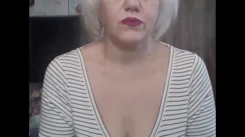 Snapshot of larisaq4ugo24 chatting on November 1, 6:26 am larisaq4ugo24 online show from November 1, 6:26 am