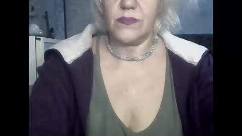 larisaq4ugo24 online show from January 18, 2:21 pm