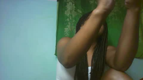 larissa645771 online show from January 13, 6:13 pm