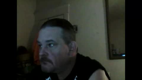 Snapshot of larry5o chatting on May 10, 10:04 pm larry5o online show from May 10, 10:04 pm