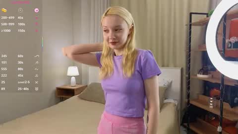 Snapshot of lashandramorgans chatting on November 15, 1:14 am Emilia for my friends Amy online show from November 15, 1:14 am