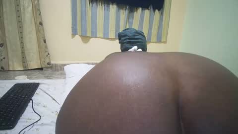 Snapshot of lasisi_ chatting on January 25, 11:34 am Lasisi online show from January 25, 11:34 am