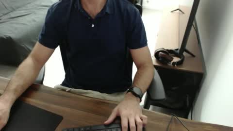 Snapshot of latexdave84 chatting on October 23, 10:36 am latexdave84 online show from October 23, 10:36 am