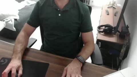 latexdave84 online show from May 12, 9:39 am