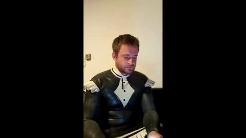 Snapshot of latexmaid69 chatting on May 19, 10:49 pm Latexmaid69 online show from May 19, 10:49 pm