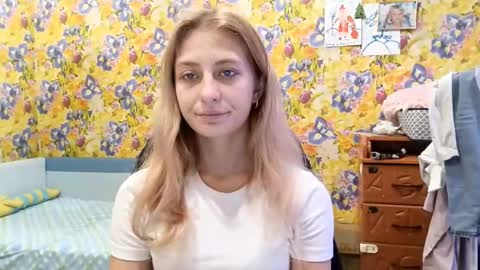 Snapshot of laticiacalicutt chatting on October 24, 6:43 am Amelia online show from October 24, 6:43 am