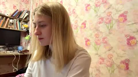 Amelia online show from December 16, 4:45 pm