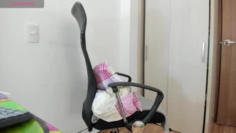 Snapshot of latin__curly chatting on February 7, 8:20 pm Afrodita online show from February 7, 8:20 pm