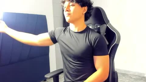 Snapshot of latin_beastx chatting on May 23, 8:24 pm latin_beastx online show from May 23, 8:24 pm