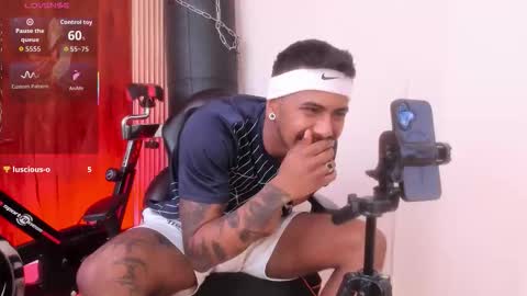 Snapshot of latin_blackmen chatting on March 5, 11:50 am latin_blackmen online show from March 5, 11:50 am