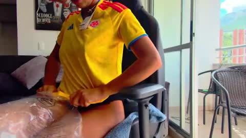 Snapshot of latin_couple77 chatting on June 17, 7:04 pm Sara y Andy online show from June 17, 7:04 pm