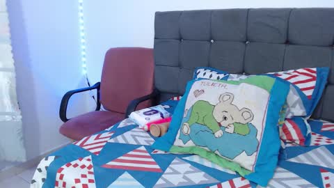 karen online show from February 11, 11:26 am