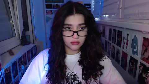 Snapshot of latina_mia chatting on February 3, 6:24 am miiiiiiaaaa online show from February 3, 6:24 am