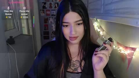 Snapshot of latina_mia chatting on September 8, 9:58 pm miiiiiiaaaa online show from September 8, 9:58 pm