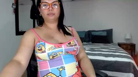 Snapshot of latinaflower_ts chatting on July 4, 11:11 pm FLOR SALVAJE online show from July 4, 11:11 pm