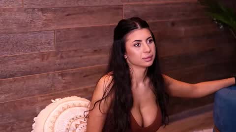 Latina online show from October 28, 6:54 pm