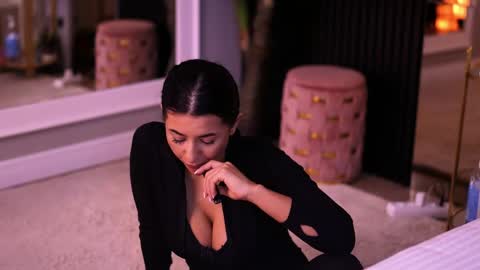 Latina online show from March 17, 6:00 pm